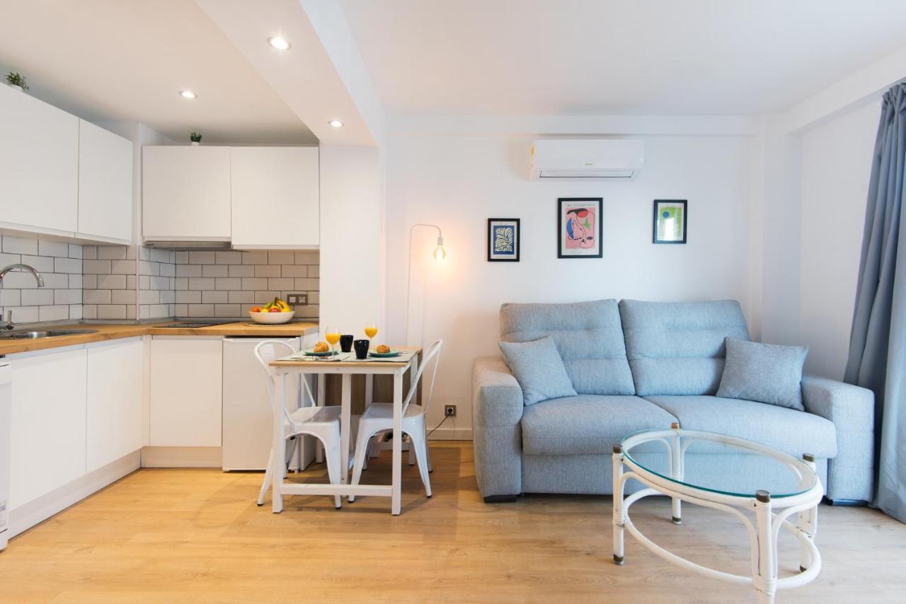 Aloha Puerto Private Apartment 1St Line Carihuela Beach ตอร์เรโมลิโนส ภายนอก รูปภาพ