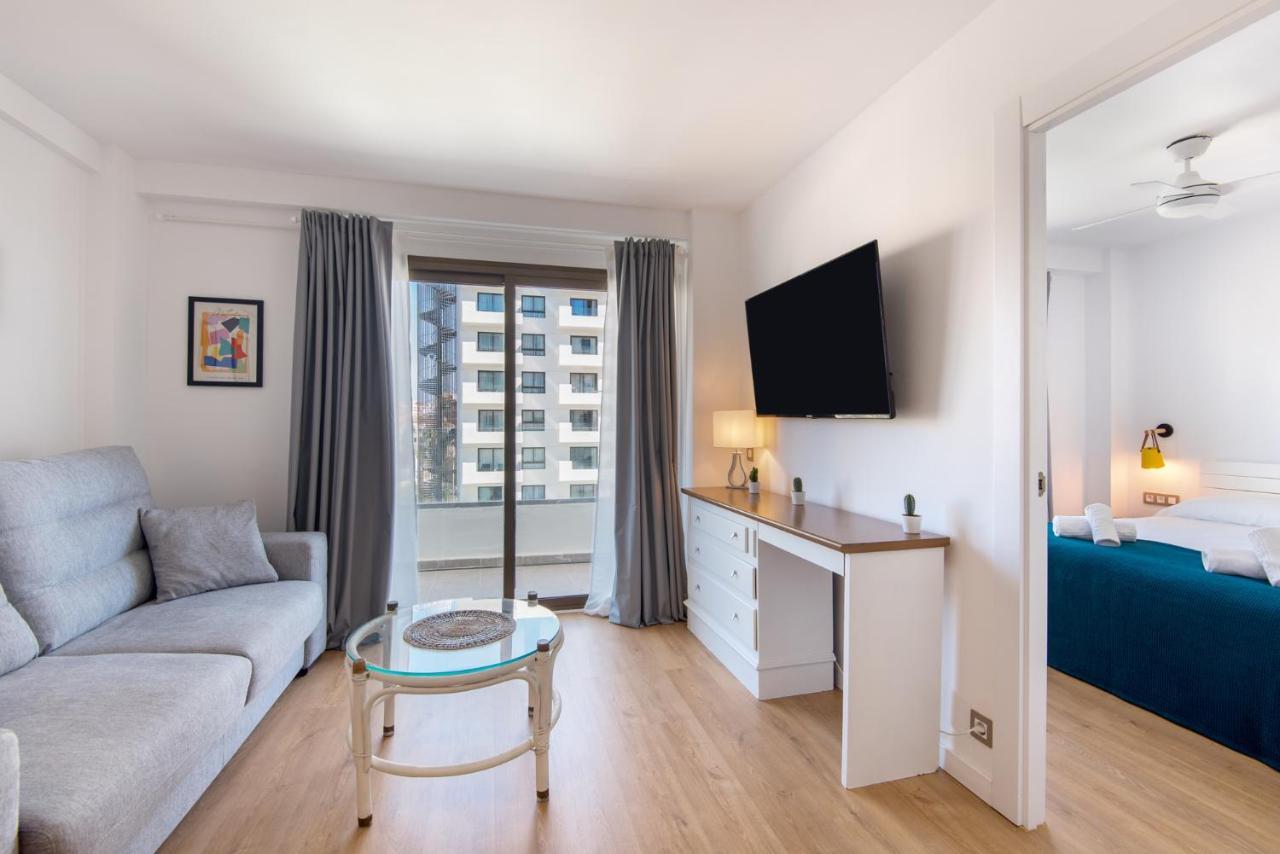 Aloha Puerto Private Apartment 1St Line Carihuela Beach ตอร์เรโมลิโนส ภายนอก รูปภาพ